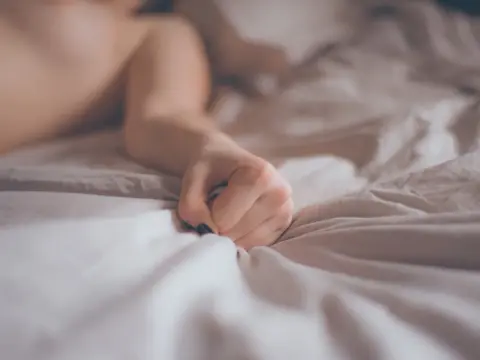 Fingere l'orgasmo - Perché lo facciamo e cosa significa