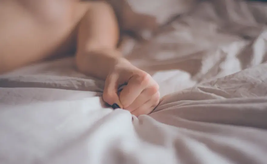 Fingere l'orgasmo - Perché lo facciamo e cosa significa