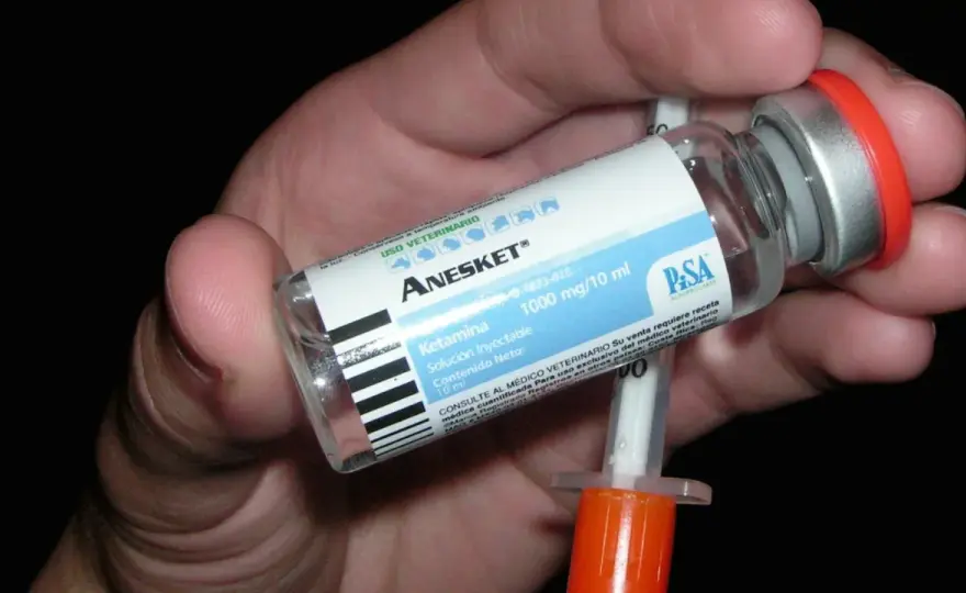 Ketamina e depressione: funziona davvero? Guida completa
