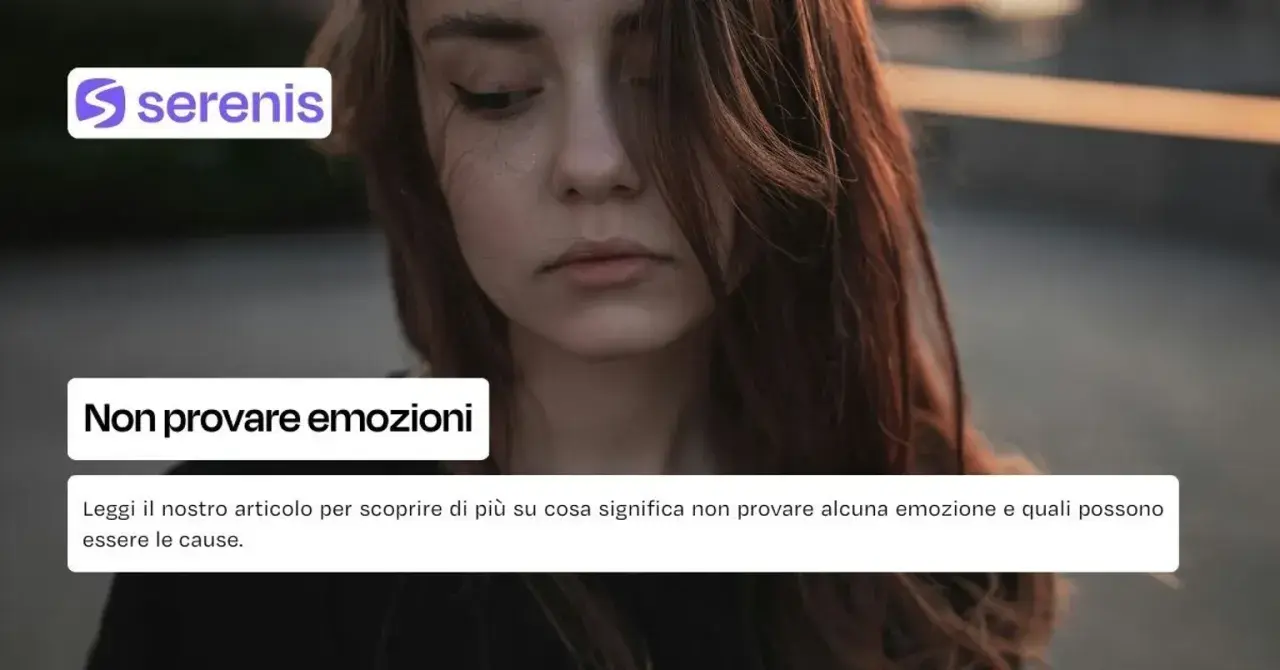 Ragazza con sguardo perso, come se improvvisamente non provasse più niente. L'articolo spiega le cause di questa apatia.